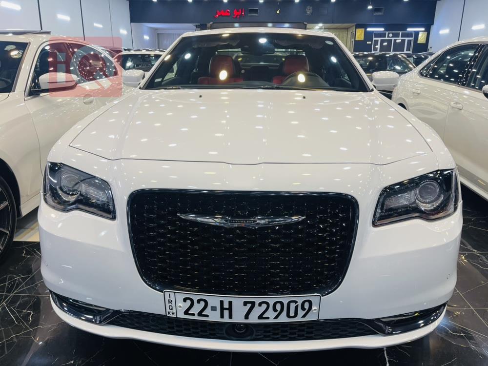 کرایسلەر 300